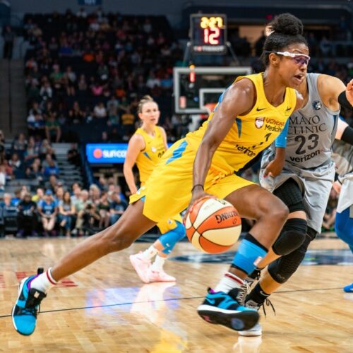 The physics of squeaking sneakers