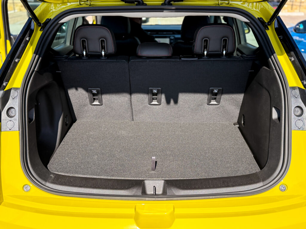 Chevy bolt cargo area