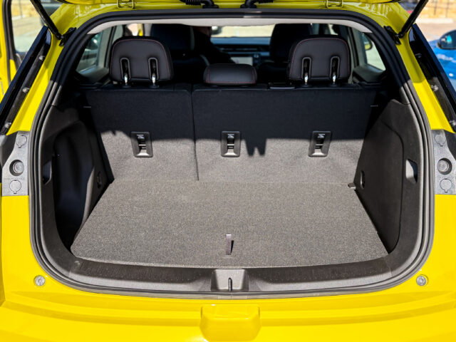 Chevy bolt cargo area