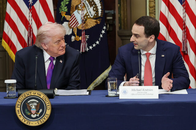 Trump staffs science and technology panel with non-scientists