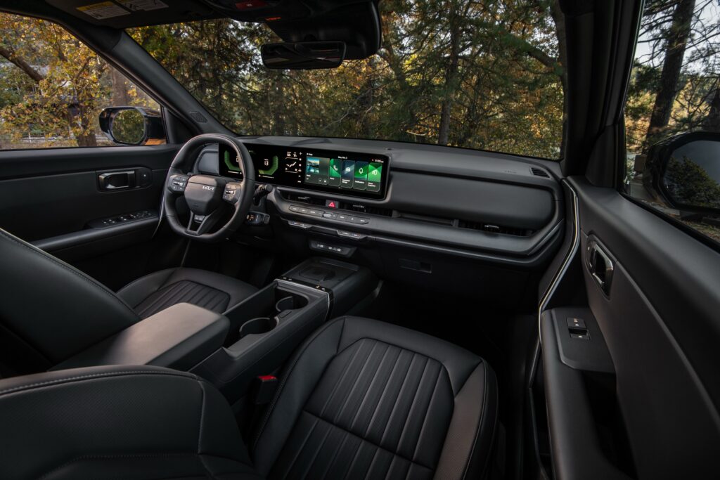 2027 Seltos HEV interior