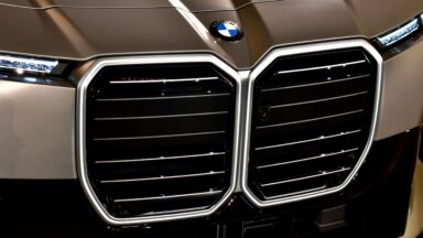 BMW 7 Series grille