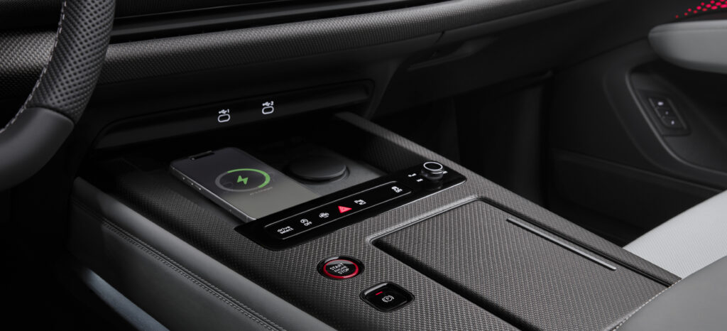 Audi Q9 center console
