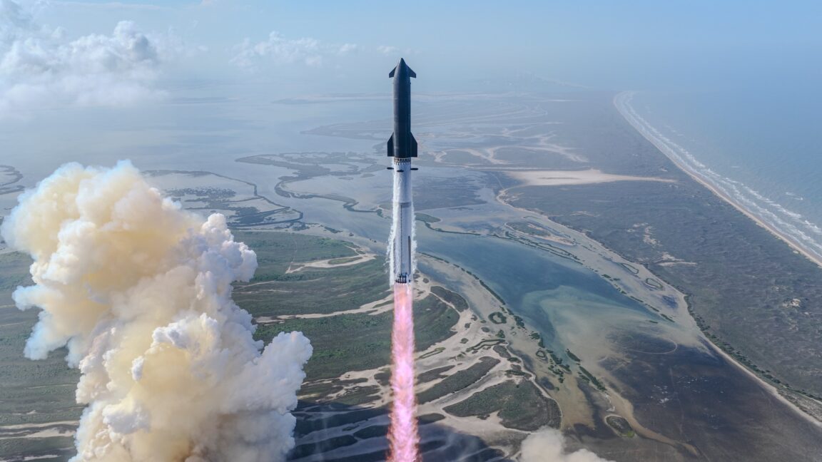 SpaceX is set to acquire 130,000 acres of marshland in southern Louisiana