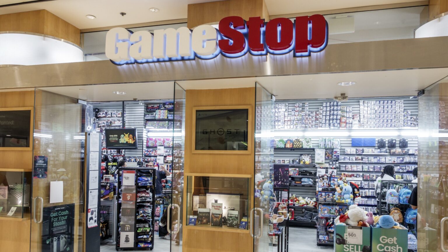 GameStop offers $56 billion for eBay, struggles to explain how it'll ...