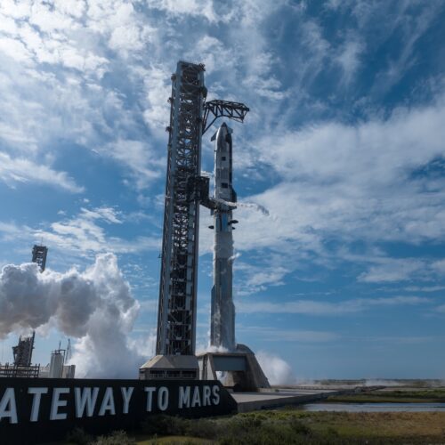 Once again, SpaceX has set a new record for the tallest rocket ever built