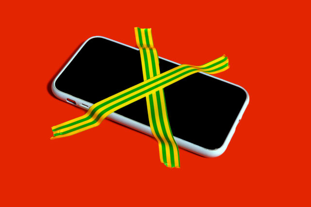 Russian citizens told "switch to Android" after Apple blocks key Russian apps