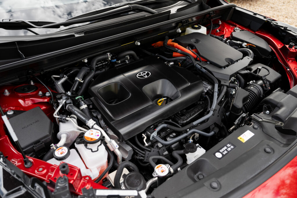 Toyota RAV4 PHEV engine bay
