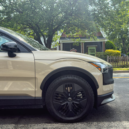 A good little EV you won't be able to buy soon: The Volvo EX30 Cross Country