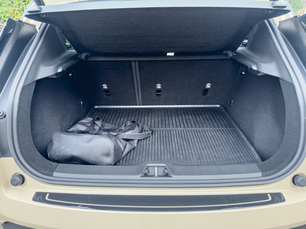 Volvo EX30 cross country cargo area