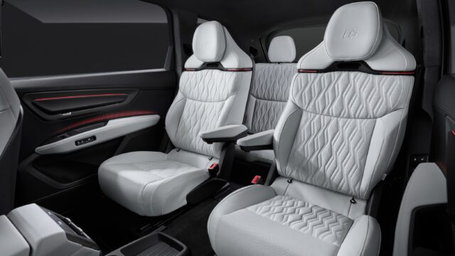 Audi SQ9 middle seats.
