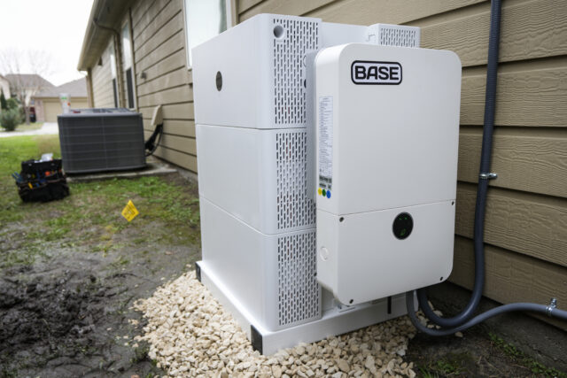 US home battery installations hit record high on rising electricity costs