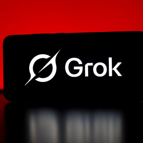 诉讼揭露:Grok 用户生成7000张儿童性虐待图像,xAI 仅报告一起轮奸提示