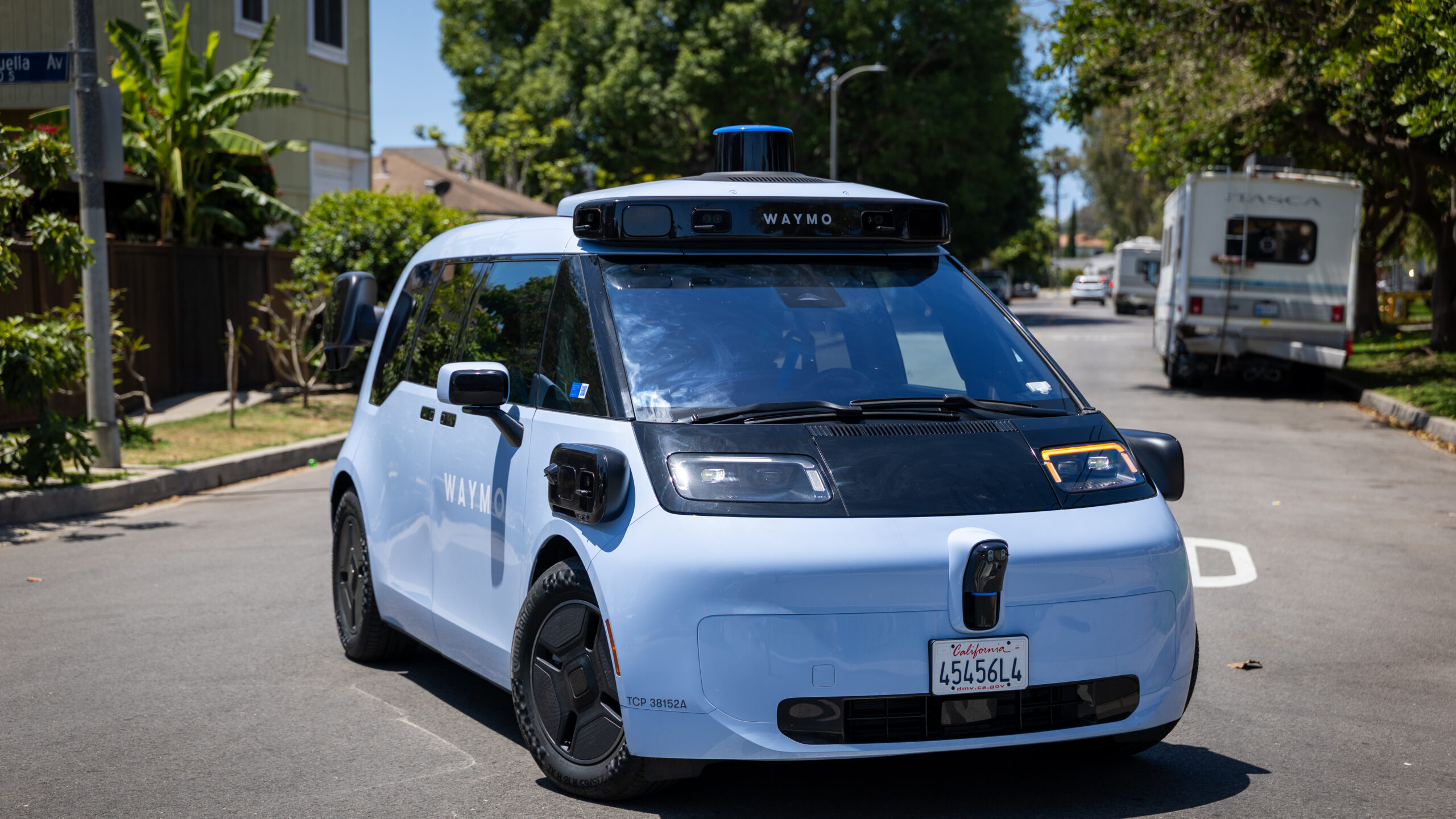 Δωρεάν βόλτες με Waymo στην Καλιφόρνια; Μπορείτε χάρη σε μια ιδιορρυθμία ελεγκτή.