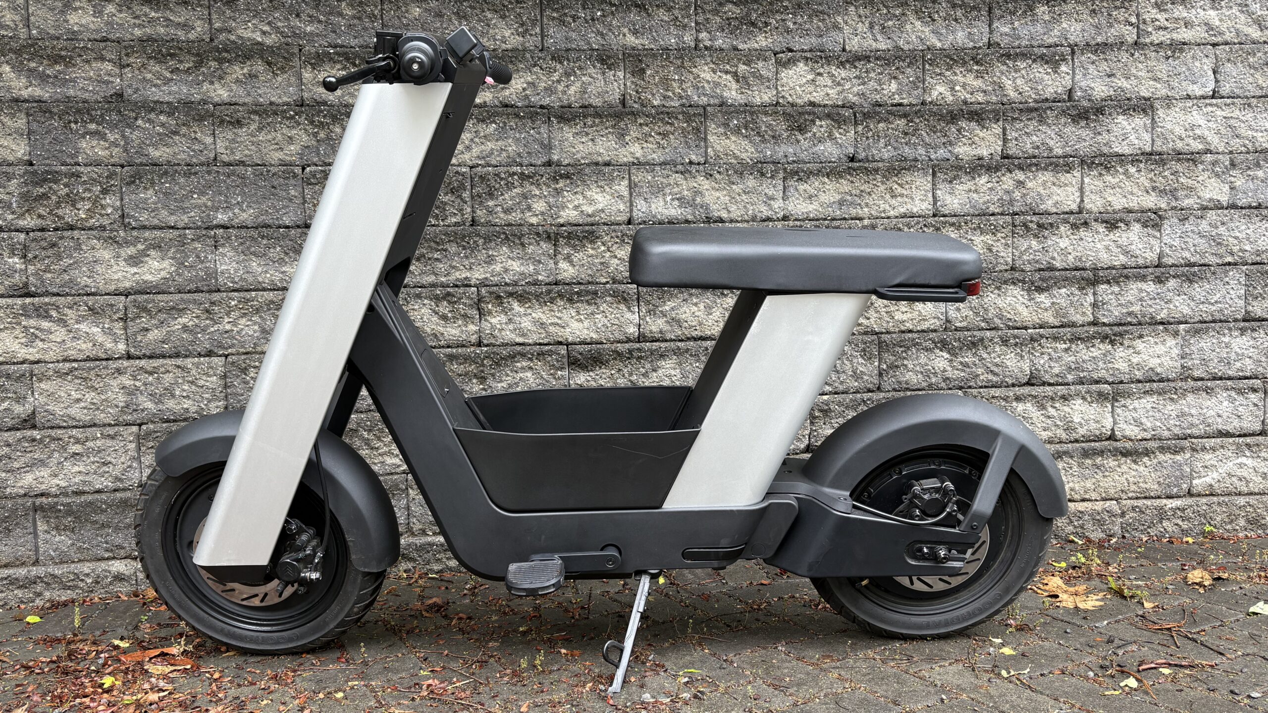 Pushing the limits: Infinite Machine's Olto is barely a bicycle