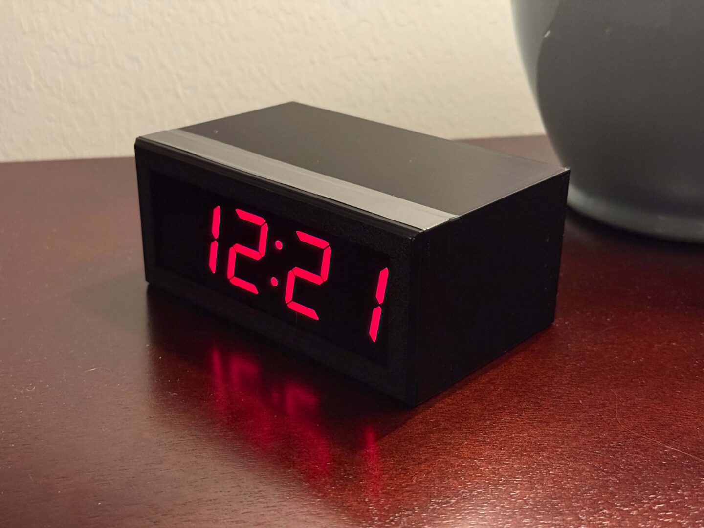 Photograph of Lee's clock