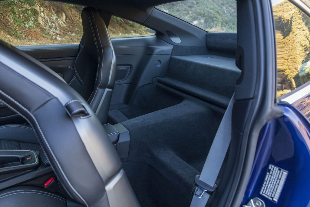 911 GT3 rear shelf