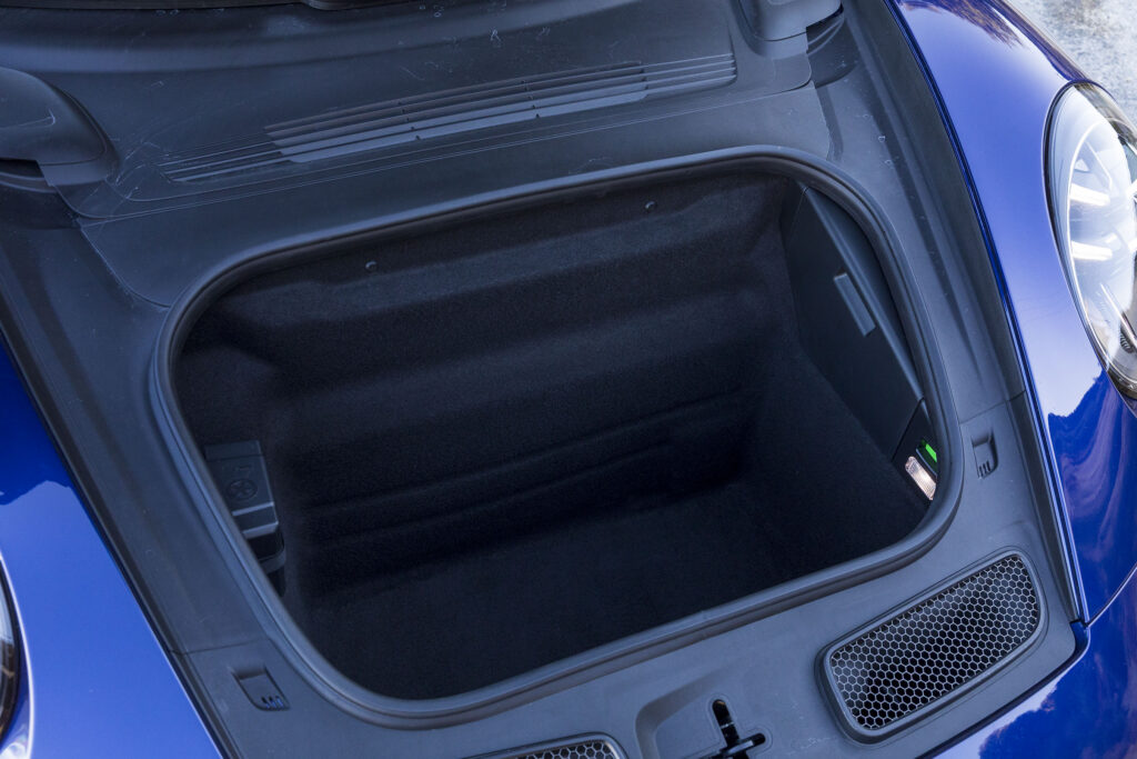 Porsche 911 GT3 frunk