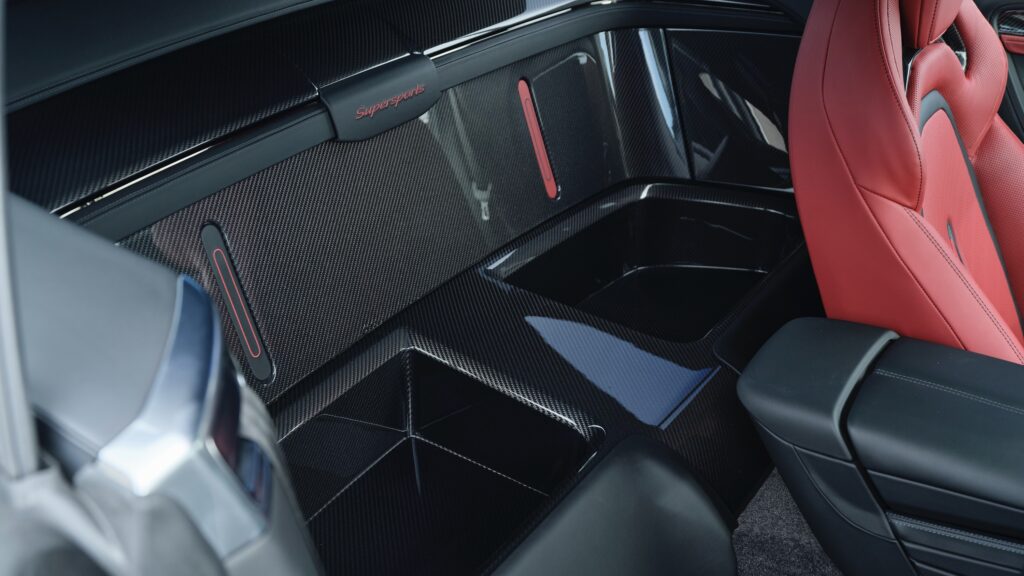 Bentley Supersports rear shelf