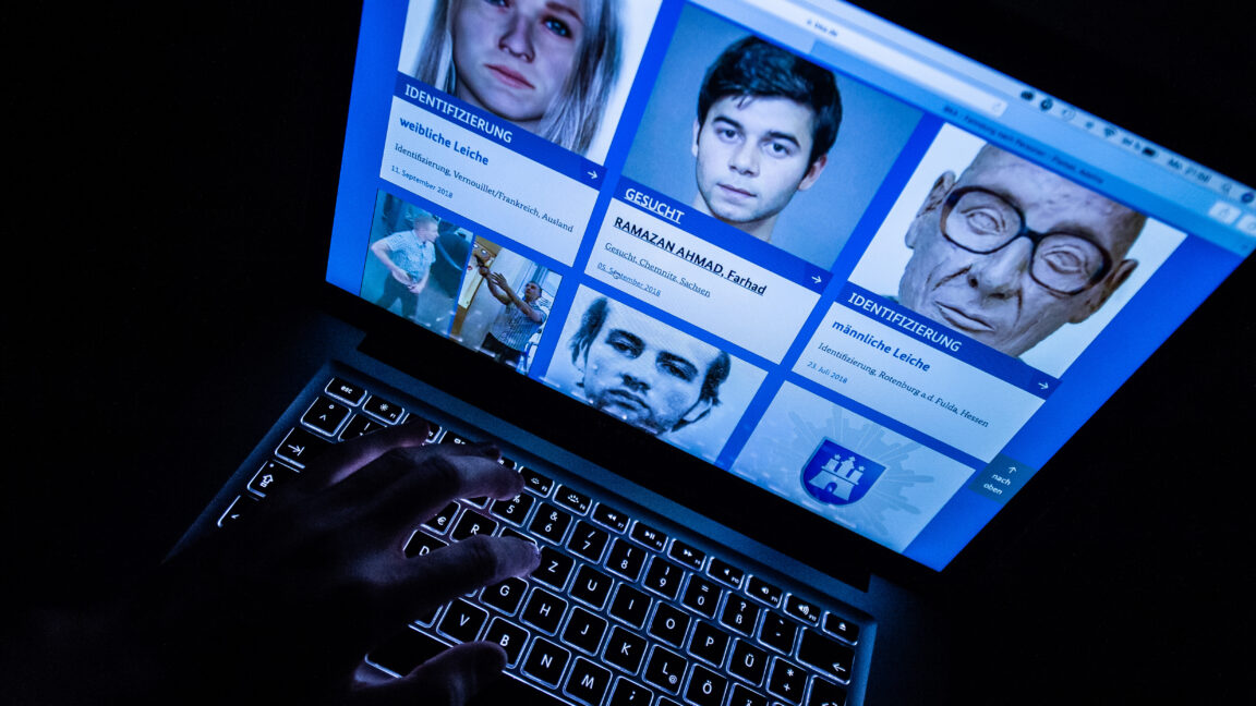 Reverse-lookup service exposed millions of photos of people’s faces