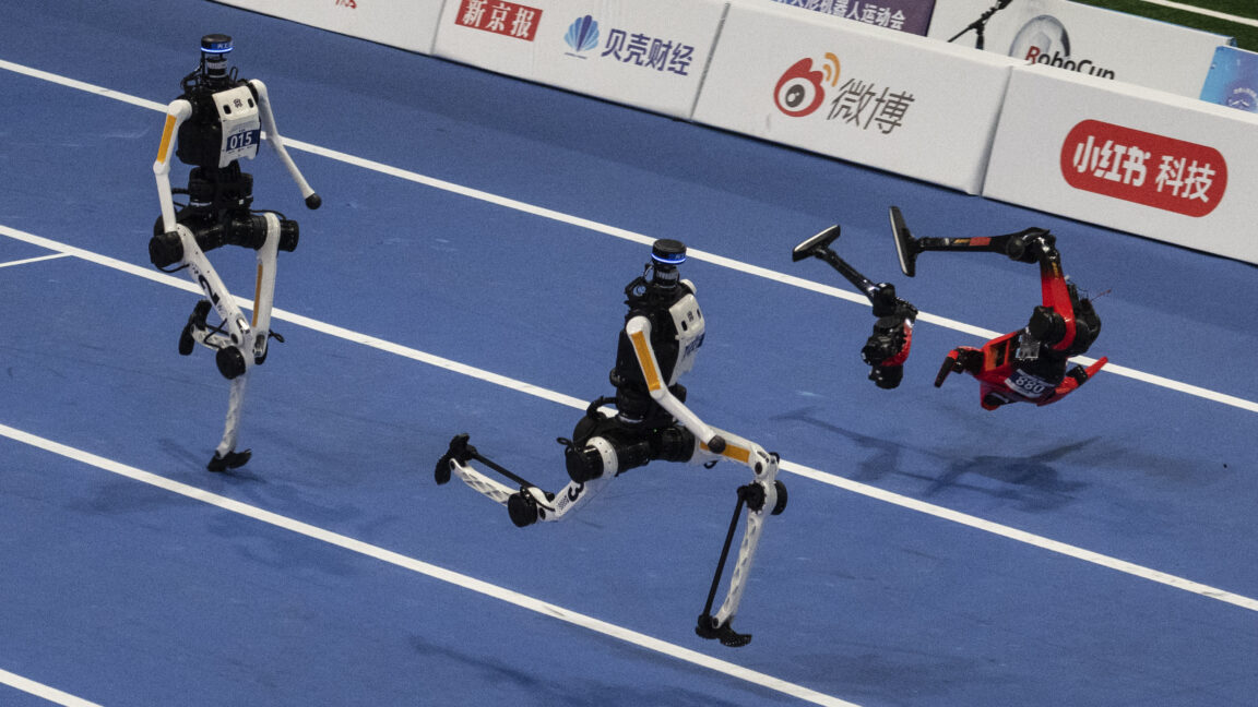 World humanoid robot games show runners breaking records, bursting into flames