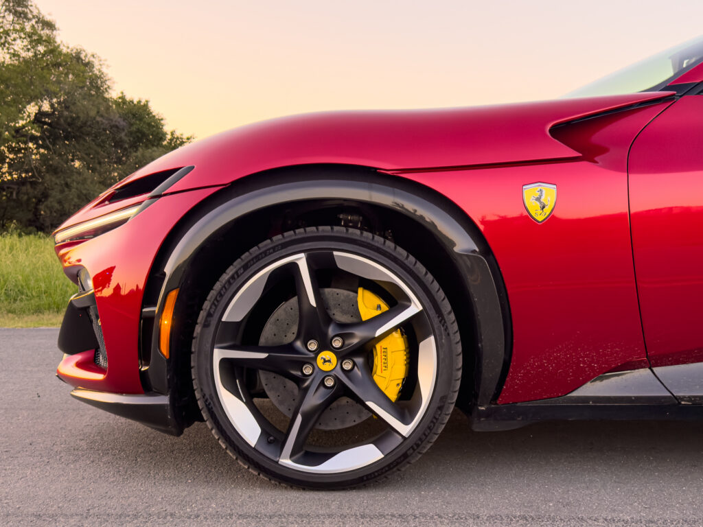 Ferrari Purosangue front wheel and brake