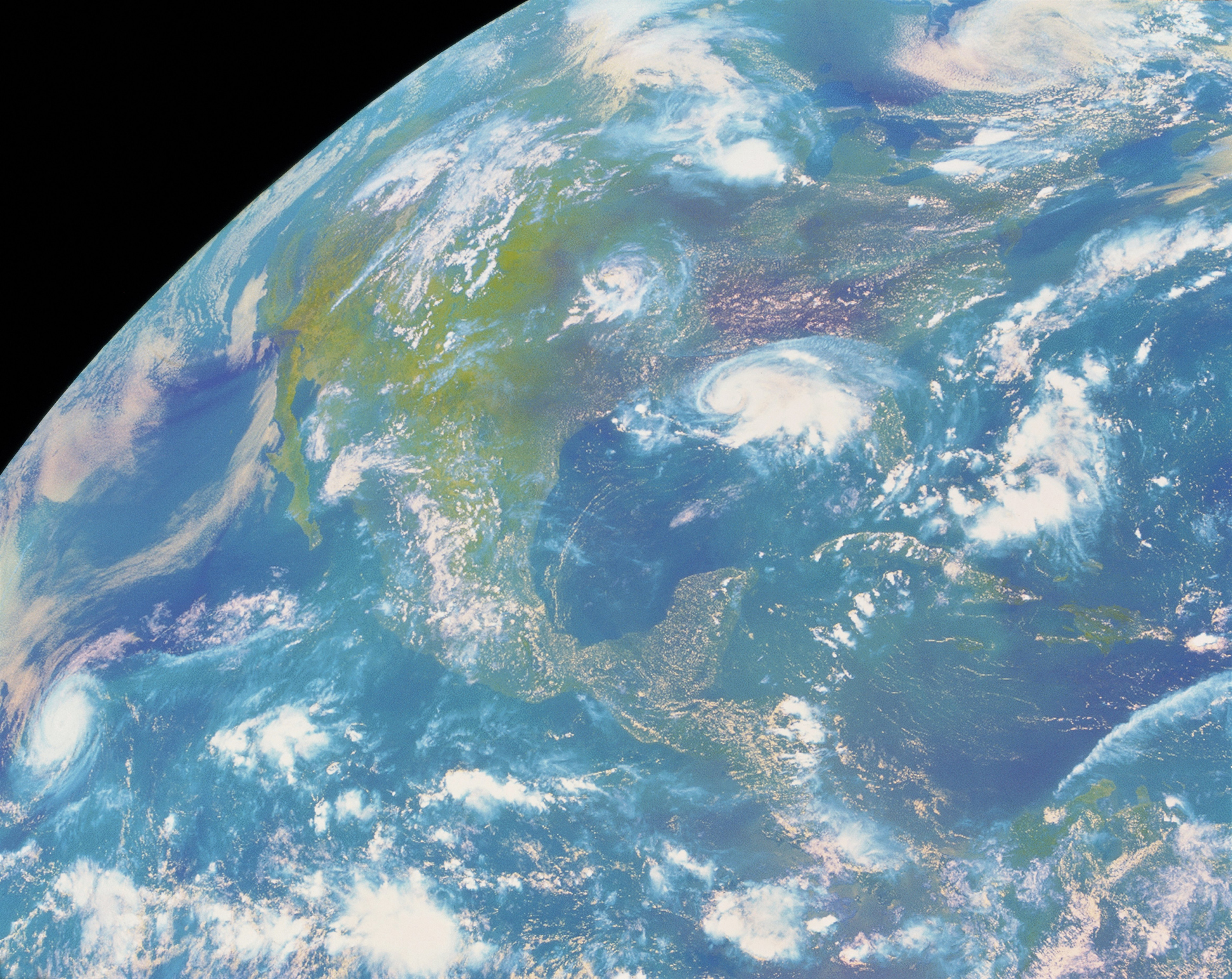 Update to Google’s AI weather model improves forecast accuracy