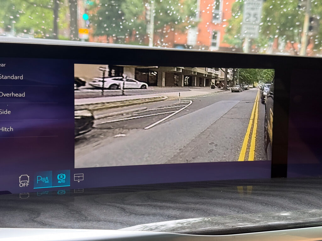 Cadillac Escalade IQ side view camera