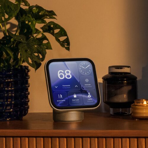 Apple HomeView smart home hub opens for preorders at $299