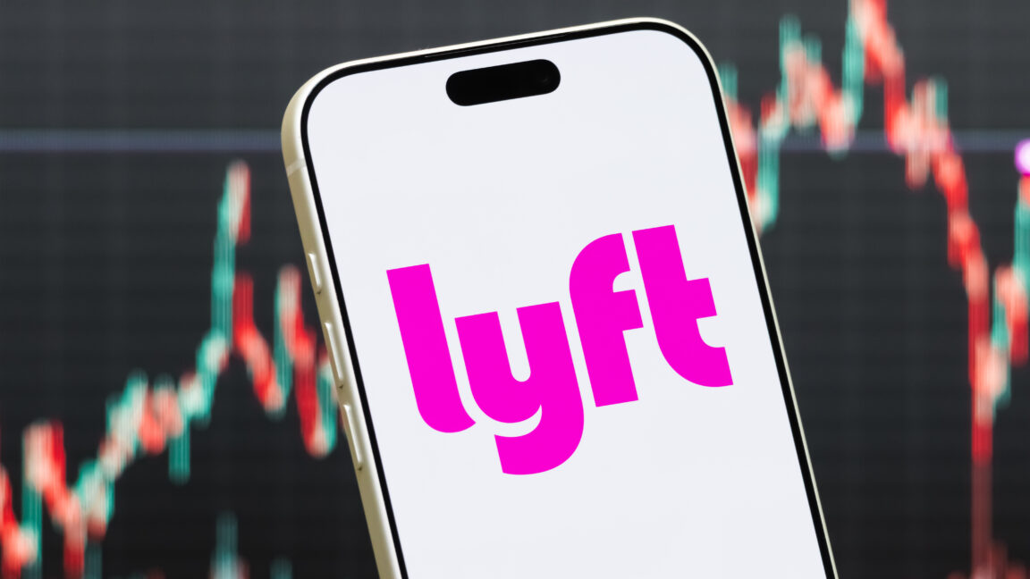 Lyft settles landmark driver misclassification lawsuit for $272.5M