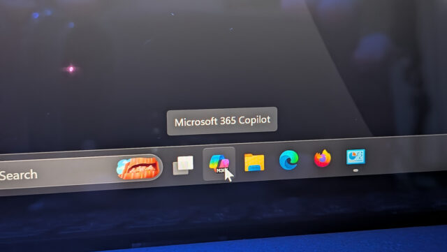 The Windows 11 taskbar shows the M365 version of Copilot