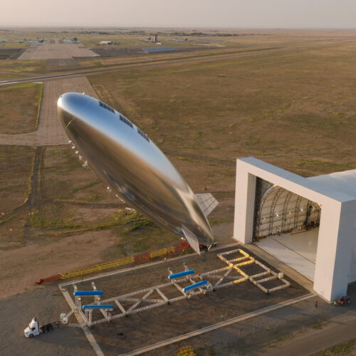 Stratospheric airship flew from US to Japan to test sky cell tower concept