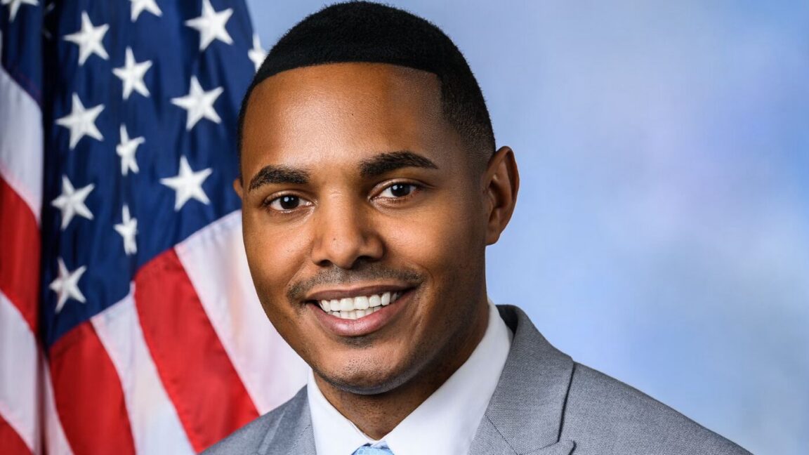 US Rep proposes bill to give video game buyers "ownership," not "a license"