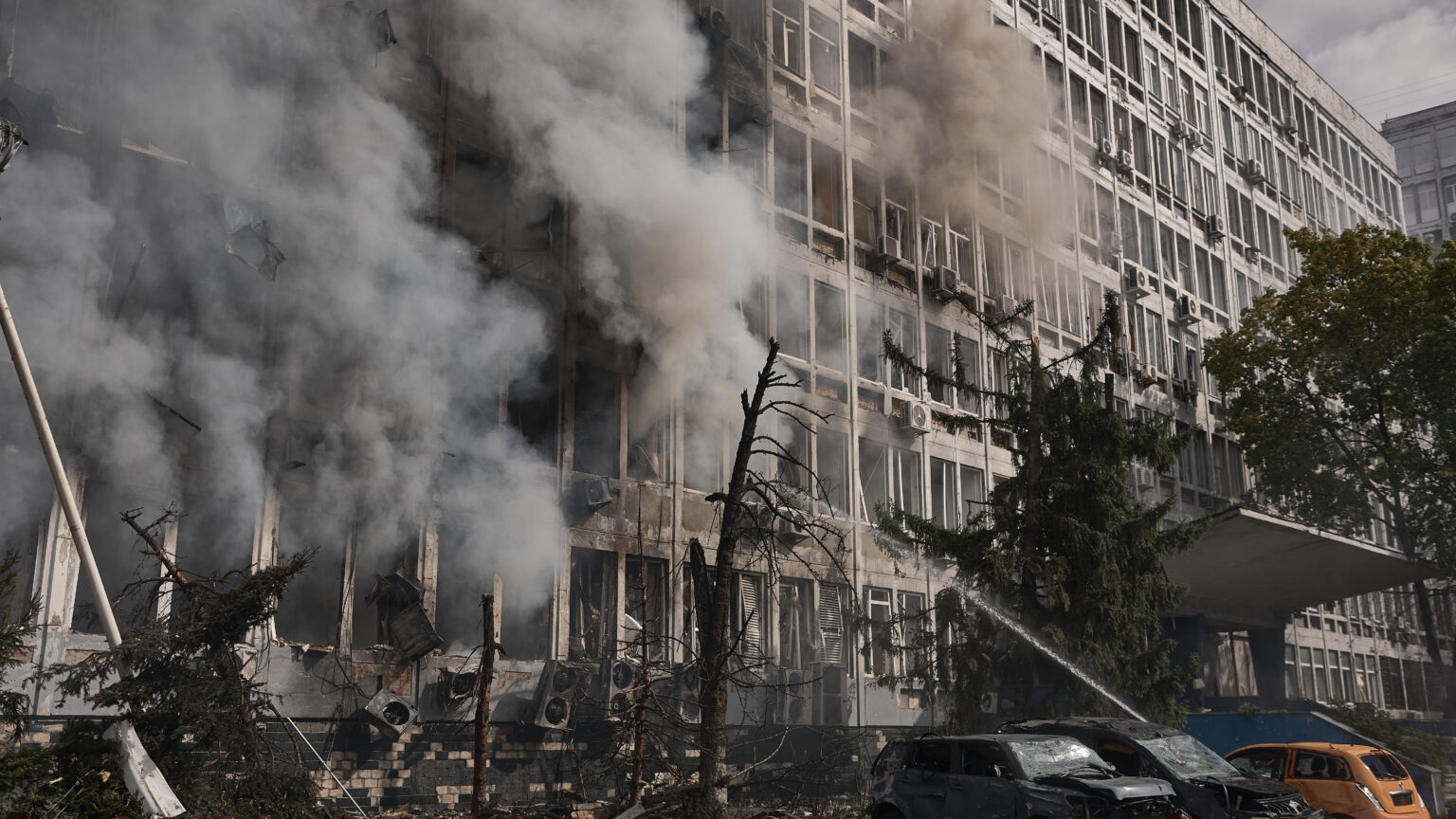 A Russian Geran-5 jet-powered attack drone struck an office building containing a data center and key communications and internet backbone nodes in the Ukrainia