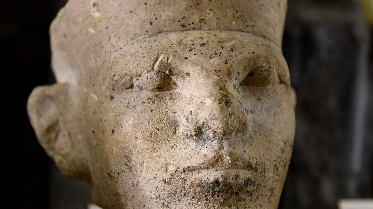 Limestone head of a king, thought by Flinders Petrie to be Narmer, on the basis of the similarity to the head of Narmer on the Narmer Palette. This has not been