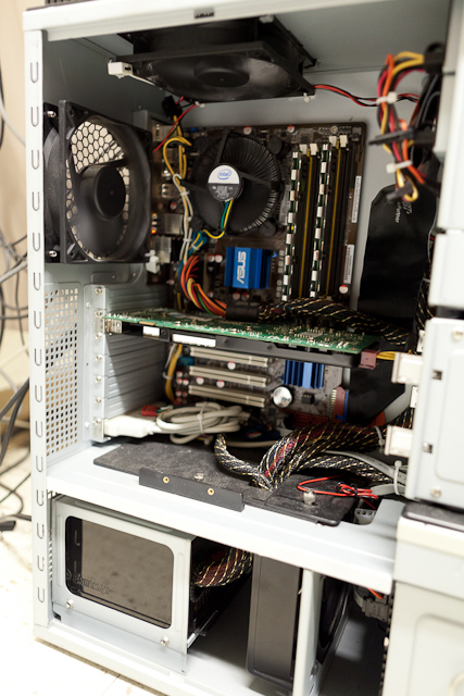 An example of a good-sized tower chassis with the Antec P180. Later versions (P182, P183) improve cable routing. Note that the P180 is ATX at most; there's no way an extended ATX board will fit. Conversely, a microATX board would easily fit.