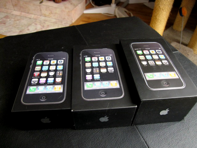 Behold the magically shrinking iPhone box | Ars Technica