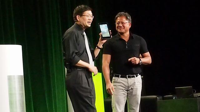 Asus CEO Jerry Shen (left) holding the upcoming 7" Asus EeePad Memo.