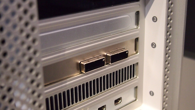 A simple two-port mini-SAS card adds support for Jupiter storage to a Mac Pro.