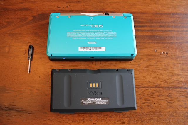 Double the playtime? We Nyko's third-party 3DS battery | Ars Technica