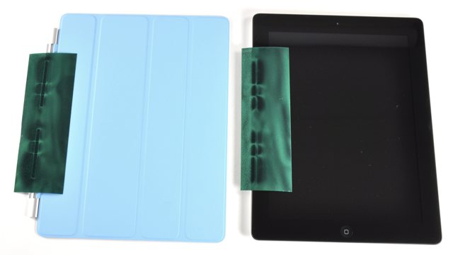 Both the iPad 2 and its Smart Cover have complementary arrays of magnets which make attachment easy and precise.