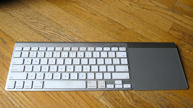 apple keyboard with mouse pad