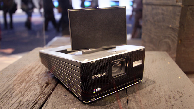 polaroid z340 instant camera