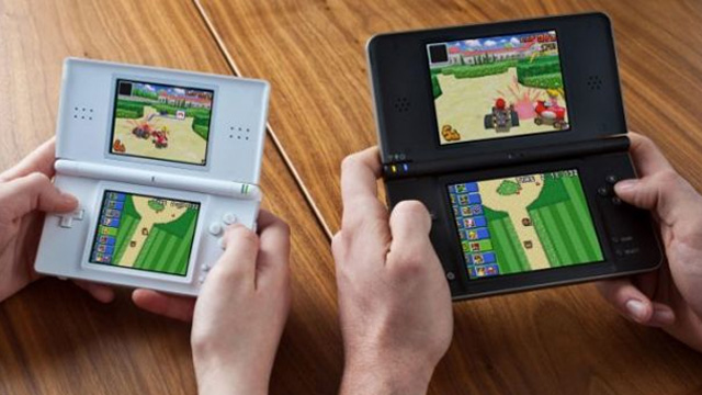 Nintendo shows off new DSi, digital games push at summit