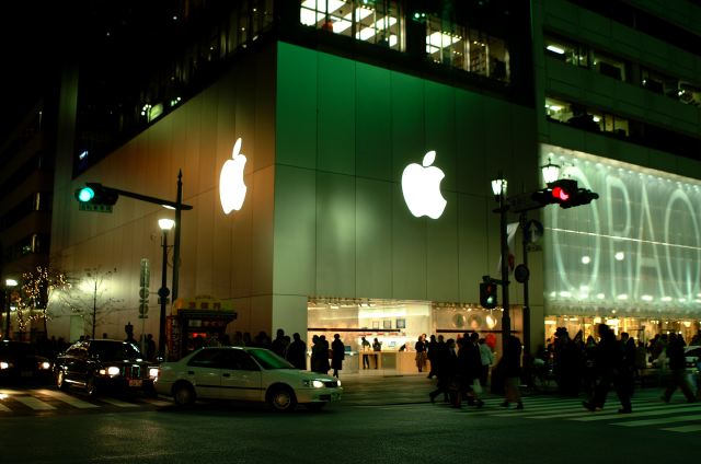 Apple store in new york city editorial photo Apple receives pushback on its proposals for a second NYC retail store | Ars Technica