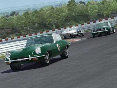 Race off: Forza Motorsport vs. Gran Turismo 4