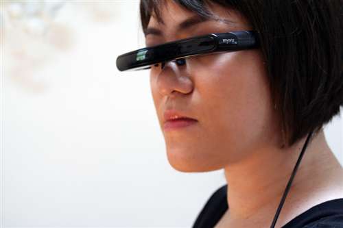 A review of wearable video displays for the iPod | Ars Technica