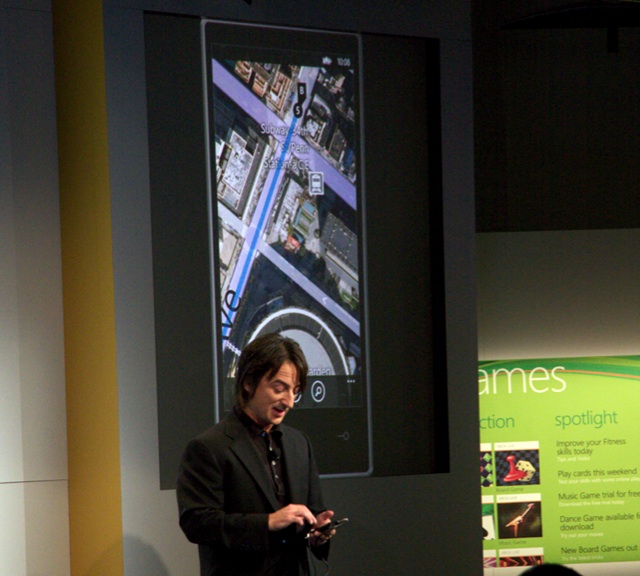 A quick look at the Windows Phone 7 demo - Ars Technica