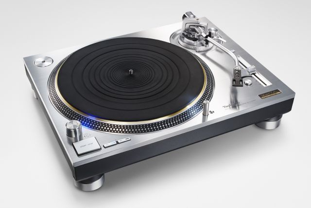 The legendary Technics SL-1200 turntable is back and better than