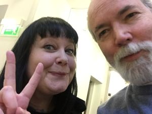 Douglas Coupland snaps 20 selfies with Ars scribe, Lucy.